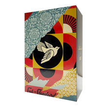 Load image into Gallery viewer, BEARBRICK Shepard Fairey DesignerCon Exclusive 400% + 100% Box Set Vinyl Figure Shepard Fairey
