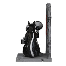 Load image into Gallery viewer, Radar Rat Polystone Sculpture Vinyl Figure Banksy