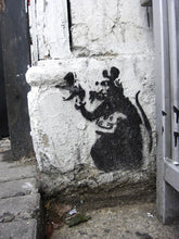 Load image into Gallery viewer, Radar Rat Polystone Sculpture Vinyl Figure Banksy