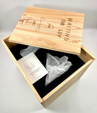 Load image into Gallery viewer, Waiting For Luv Vinyl Figure Ryan Travis Christian