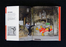 Load image into Gallery viewer, Wipeout in Hong Kong - Invasion Guide 06 Book/Booklet Invader