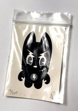 Load image into Gallery viewer, Thundermutt Designer Toy &amp; Mini-Print (Signed &amp; Doodled) Vinyl Figure Tristan Eaton
