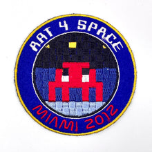 Load image into Gallery viewer, Art 4 Space Patch Sculpture Invader
